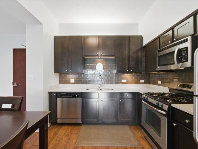 125 Lakeview Drive # 604