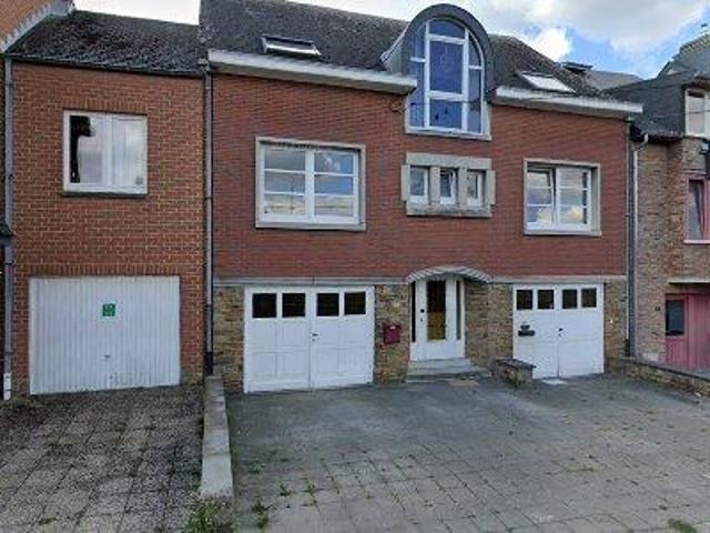 125 m2 apartment for rent in Namen