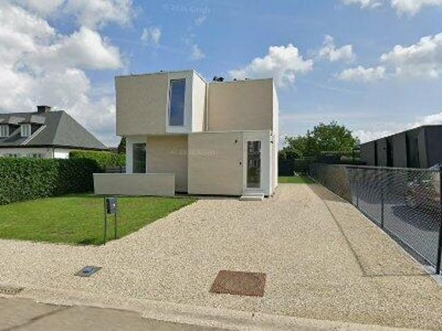 125 m2 apartment for rent in Ham