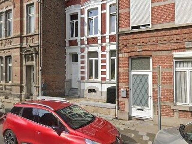 125 m2 apartment for rent in Hoei