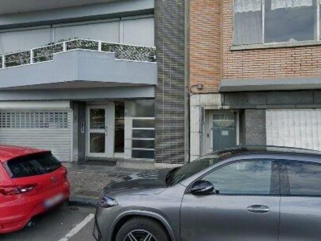 125 m2 apartment for rent in Luik