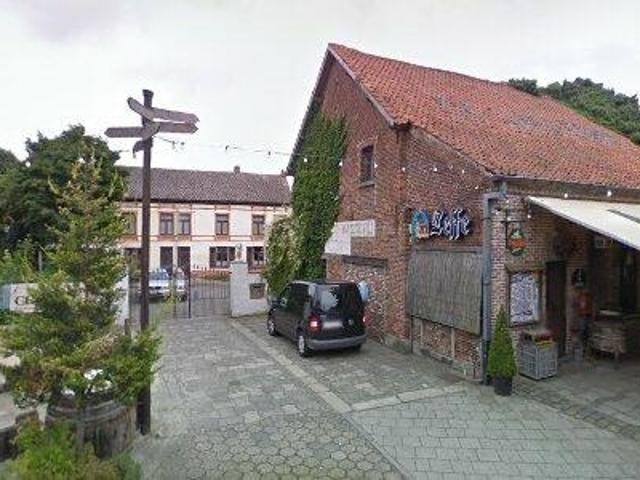125 m2 apartment for rent in Laarne