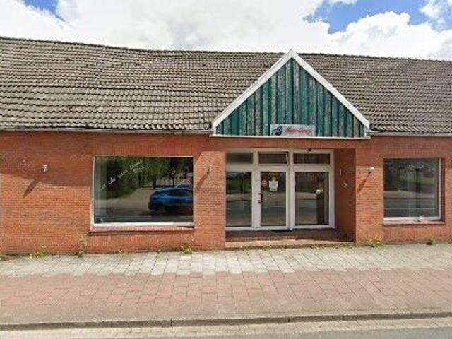 125 m2 apartment for rent in Leer