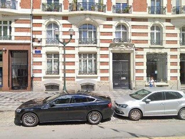 125 m2 apartment for rent in Stad Brussel