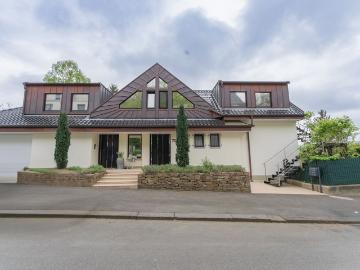 125 m² luxury flat in the villa district of Wuppertal