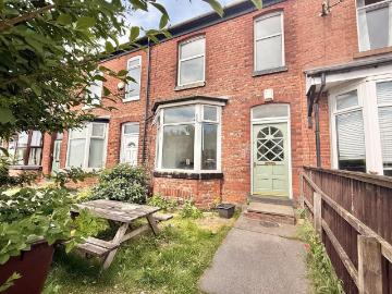 125 Mauldeth Road, Ladybarn 4 bed terraced house to rent £2,450 pcm £565 pw