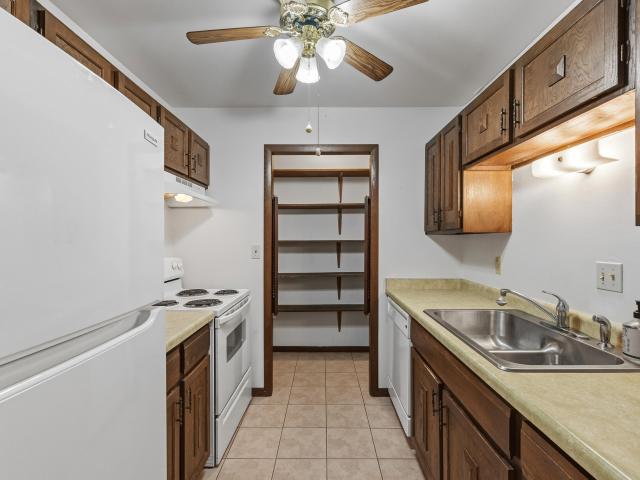 125 N University Dr, Unit 105