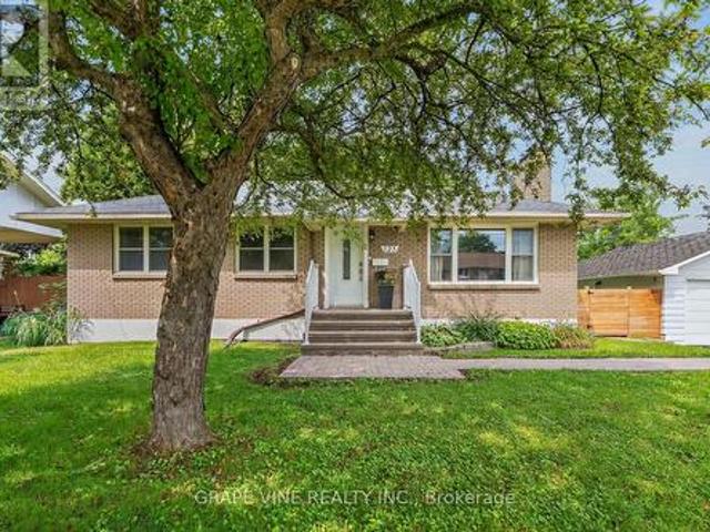 125 Norice Street, Ottawa, ON, K2G 2Y2 house for sale | Listing ID X13674 | Royal LePage