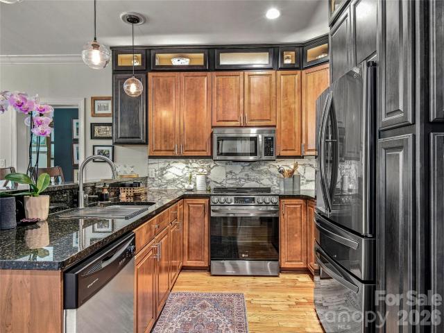 125 S Lexington Avenue # 308