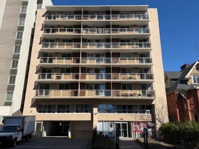 125 Somerset St. W. — 1 Bedroom