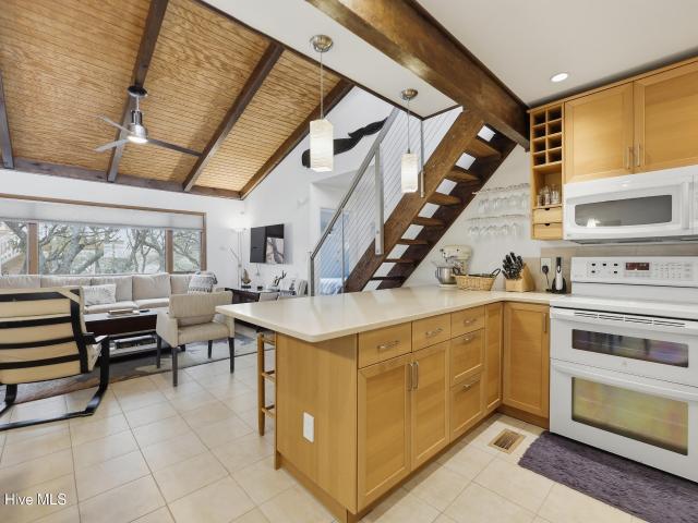 125 Seabreeze Drive