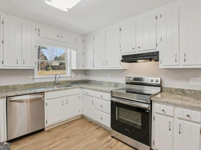 125 Sweet Bay Lane