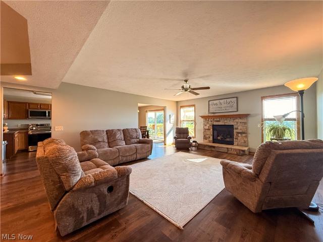 125 Pondview Circle