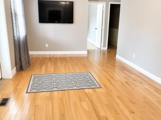 125 Parliament Rd