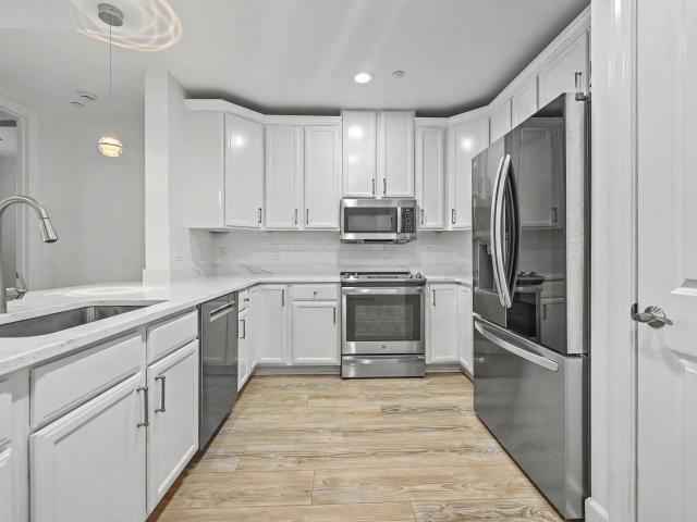 125 Pier View Street Unit 206