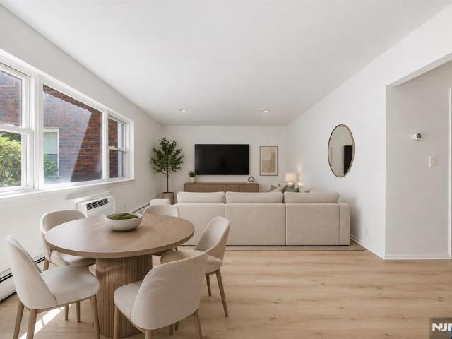 125 Regency Park # 125
