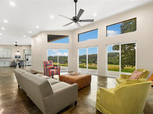 125 River Run Road