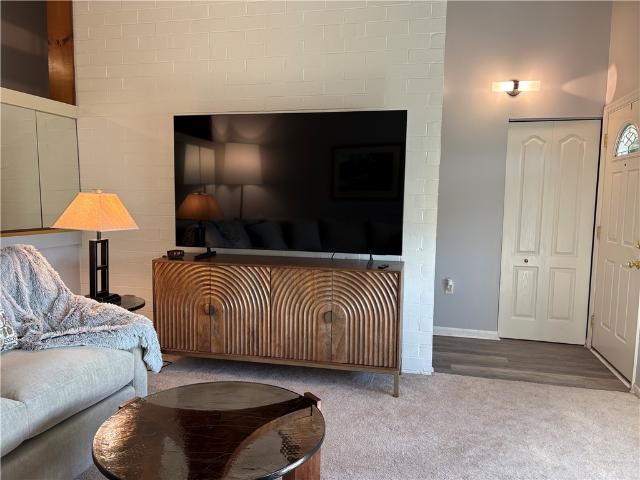 125 Rivermont Ct
