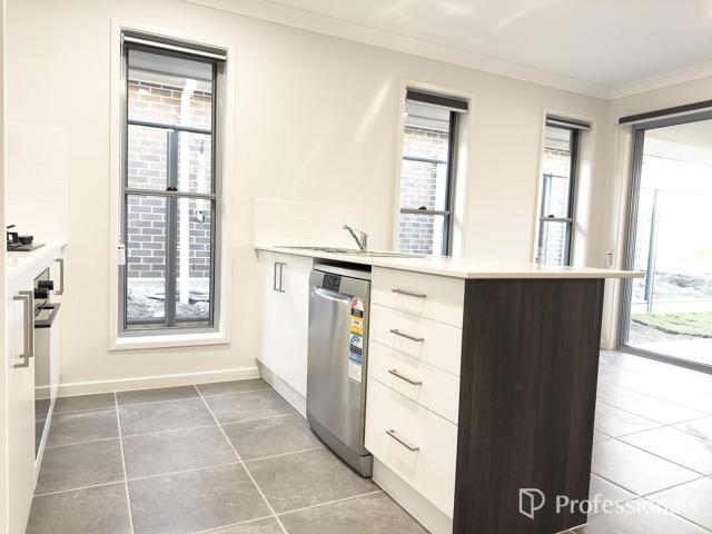 1/25 Wattle StreetKootingal NSW 2352, Australia