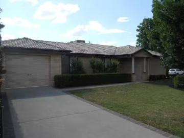 1/25 Warrah Drive, Tamworth House for rent Listed by Courtney.