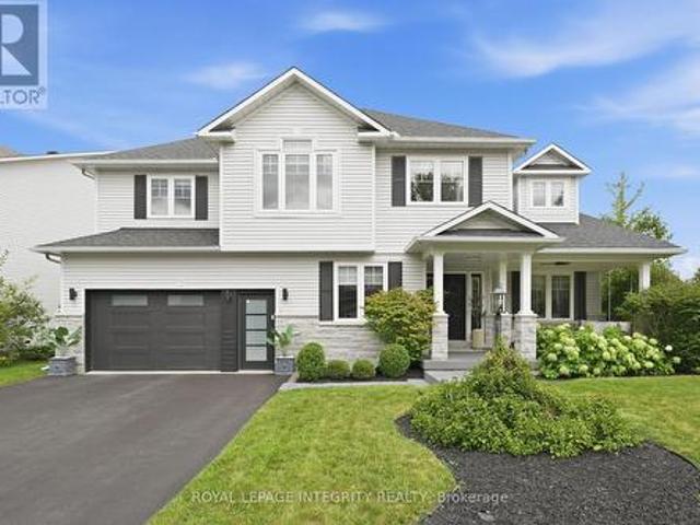 125 West Ridge Drive, Ottawa, ON, K2S 2H1 house for sale | Listing ID X13696 | Royal LePage