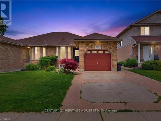 125 Whitlaw Way, Brant, ON, N3L 4C9 house for sale | Listing ID X13504 | Royal LePage