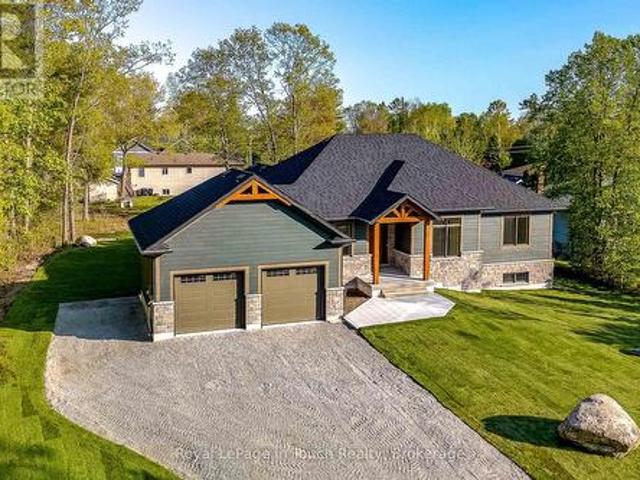 125 Tall Pines Drive, Tiny, ON, L9M 0H4 house for sale | Listing ID S12950 | Royal LePage