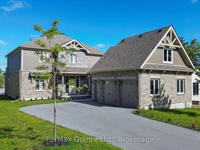 125 Villeneuve Drive, Prince Edward County Picton, ON, K0K 2T0 house for sale | Listing ID X13461 | Royal LePage