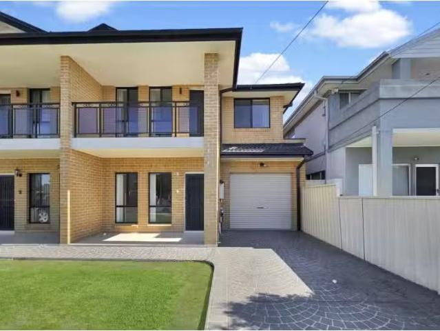 125A Delamere Street, Canley Vale House for rent Listed by Ch.
