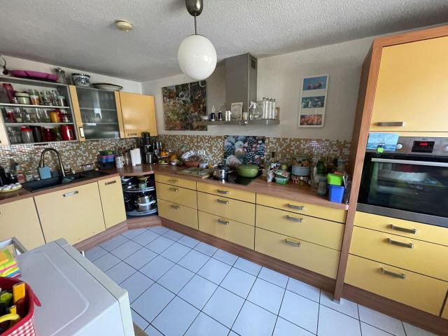 125sqm 4 BR 2 Bath with Balcony to south side in Elberfeld 10 min from Wuppertal Hbf Essen Amsterdam Apartments for Rent