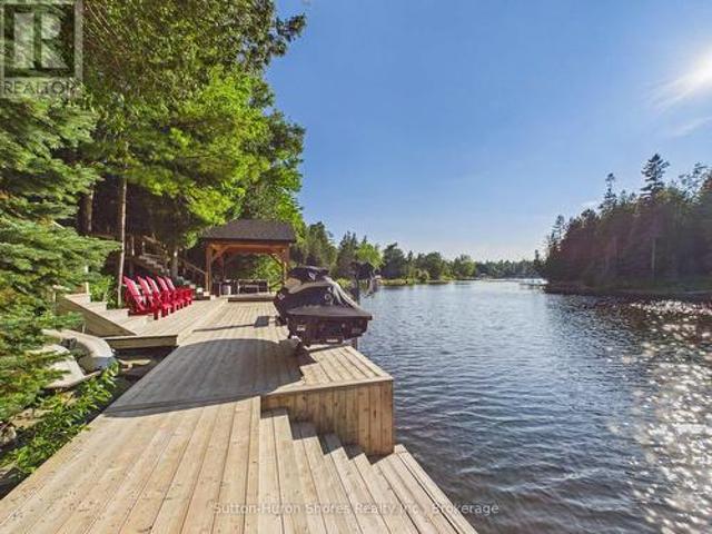 1264 Sauble Falls Road, South Bruce Peninsula, ON, N0H 2G0 house for sale | Listing ID X13591 | Royal LePage