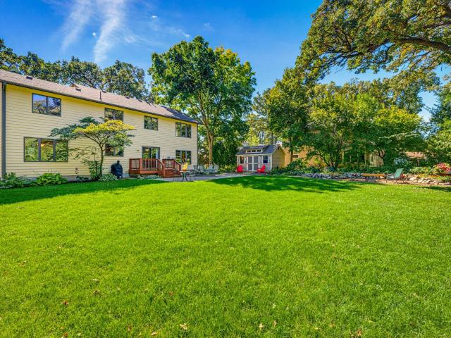 1265 Rolling Oaks Lane NW