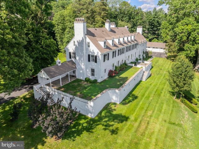 1266 Gulph Creek Dr, Wayne, PA 19087 | MLS #PAMC2146