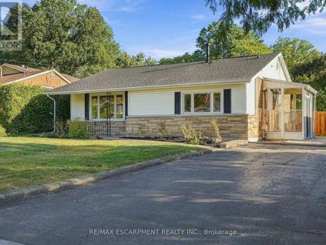 1267 Dunbar Road, Burlington, ON, L7P 2K1 house for sale | Listing ID W13831 | Royal LePage