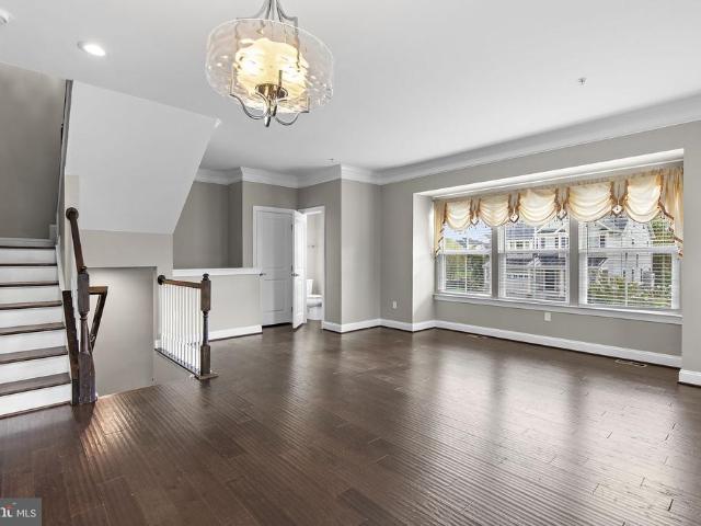 1269 Colonnade Lane