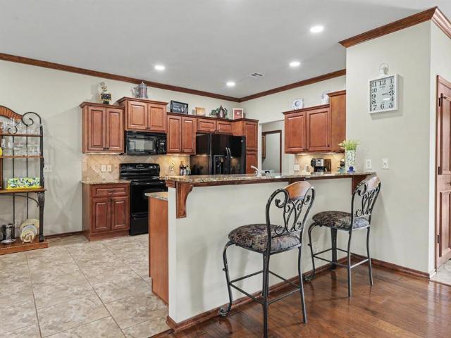 12600 N Rockwell Avenue # 33