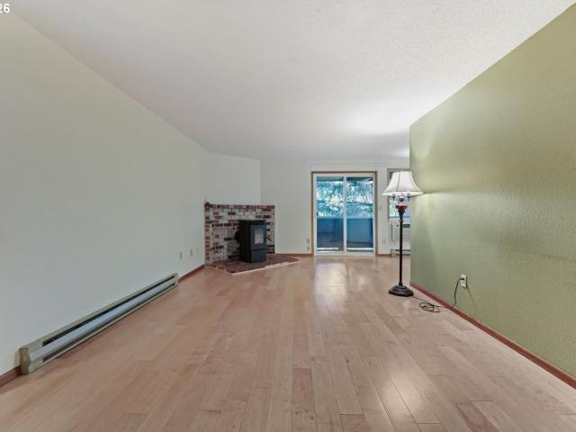 12600 se freeman way # 40