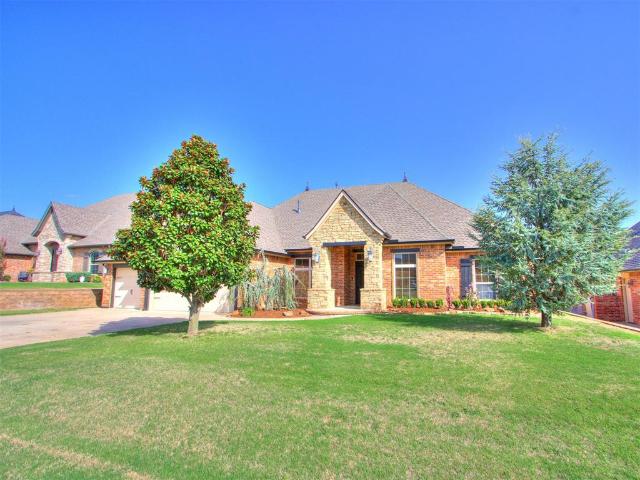 12607 Forest Oaks Drive