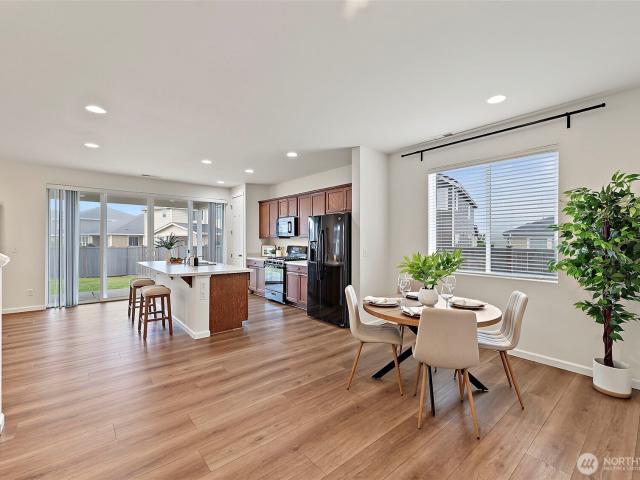 12605 th Street E