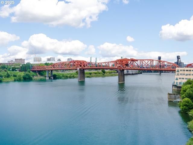 1260 nw naito pkwy # 801b