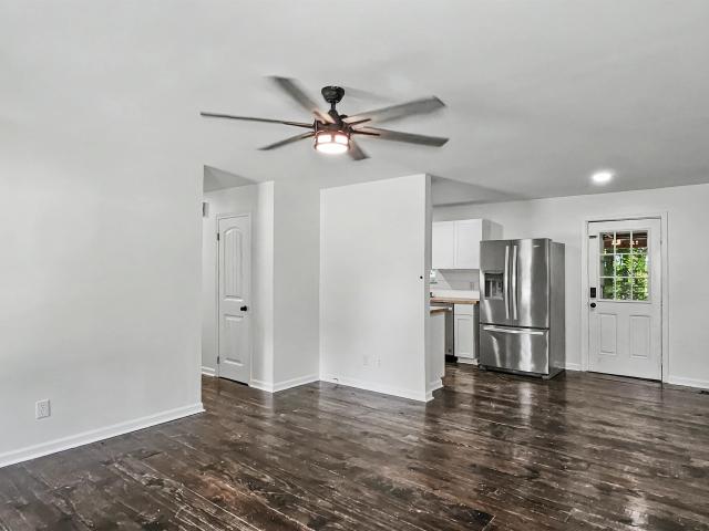 1260 Lakewood Dr