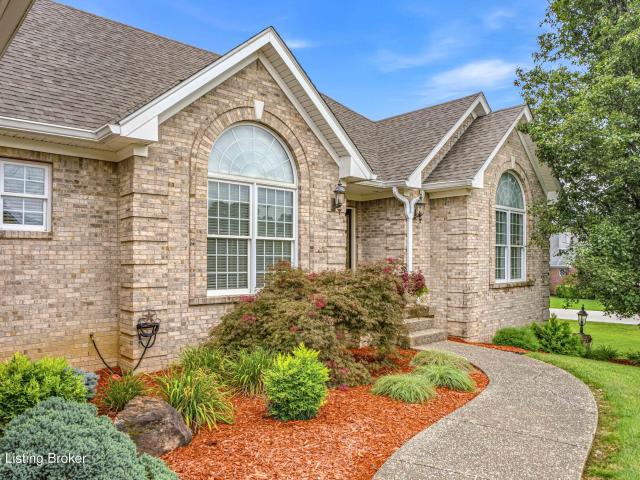 1260 Pebble Dr