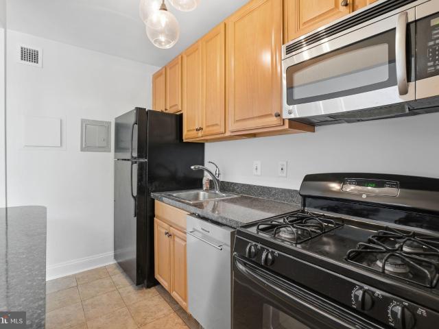 1260 21st St NW, Unit 314, Washington, DC 20036 | MLS #DCDC2252