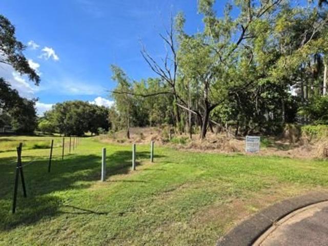 1260sqm exclusive parkside land