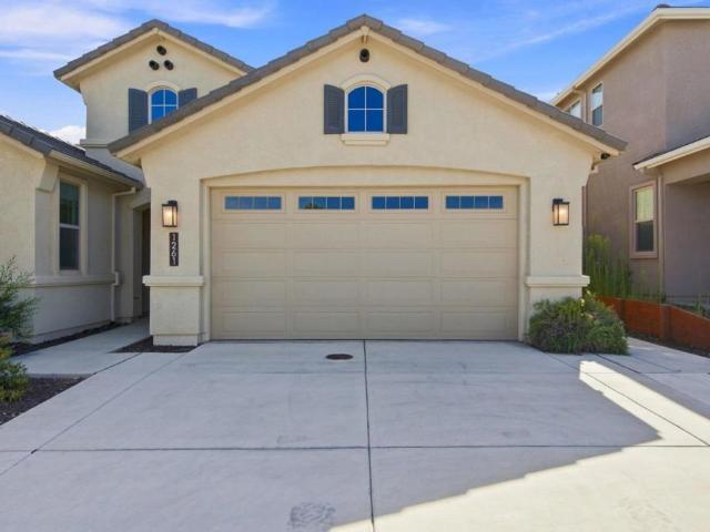 1261 Azalea Drive