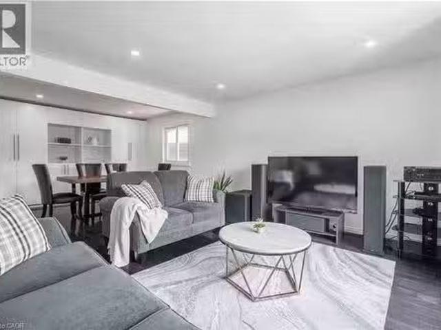 1262 Upper Gage Avenue, Hamilton, ON, L8W 1E4 house for sale.