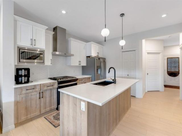1263 Watt Drive Sw, Edmonton, AB, T6L 6T5 house for sale | Listing ID E4505 | Royal LePage