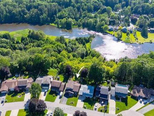 126 5Th Avenue E, Owen Sound, ON, N4K 6C7 house for sale | Listing ID X13580 | Royal LePage