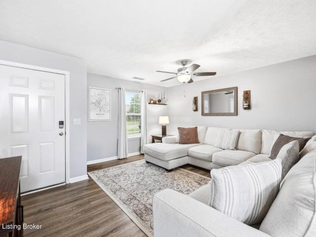 126 Crossfield Dr