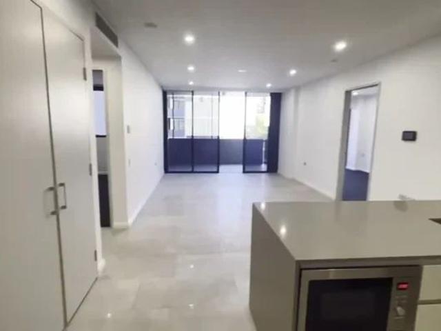 126 Banks Ave, Sydney